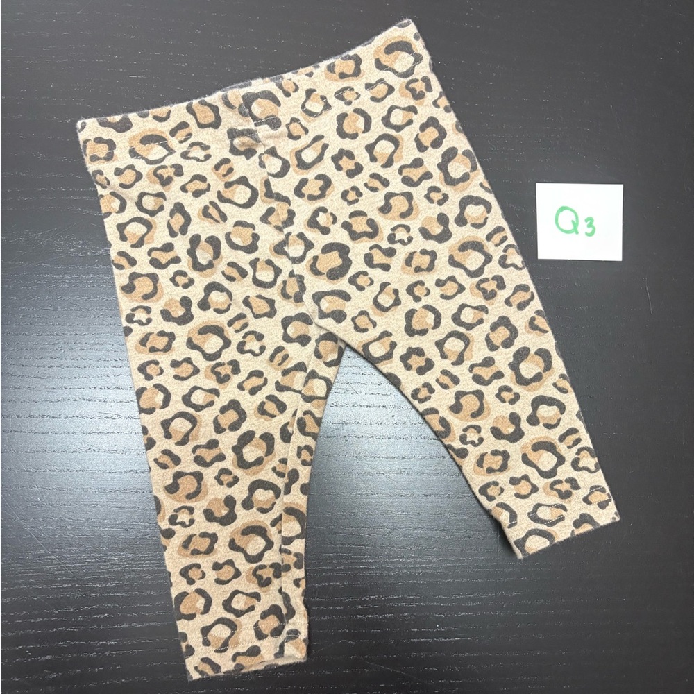 ⭐️4/$5.00⭐️ George 3-6m Leopard Print Leggings